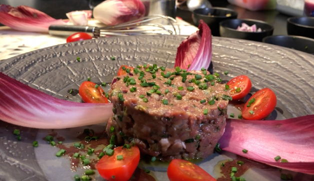 Tartare de canard à la moutarde violette